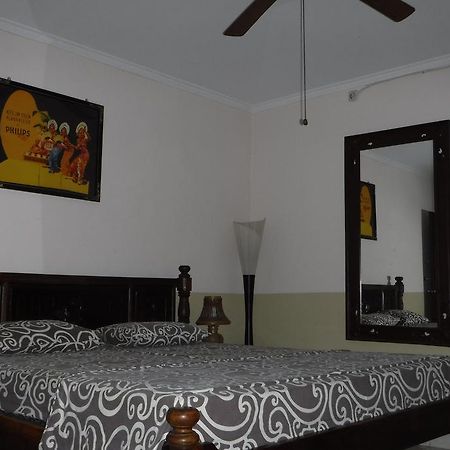 Ombak Putih Bungalows Hotell Nusa Dua  Exteriör bild