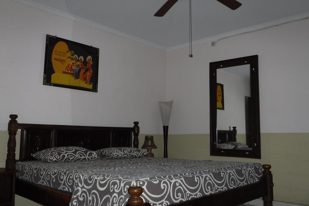 Ombak Putih Bungalows Hotell Nusa Dua  Exteriör bild